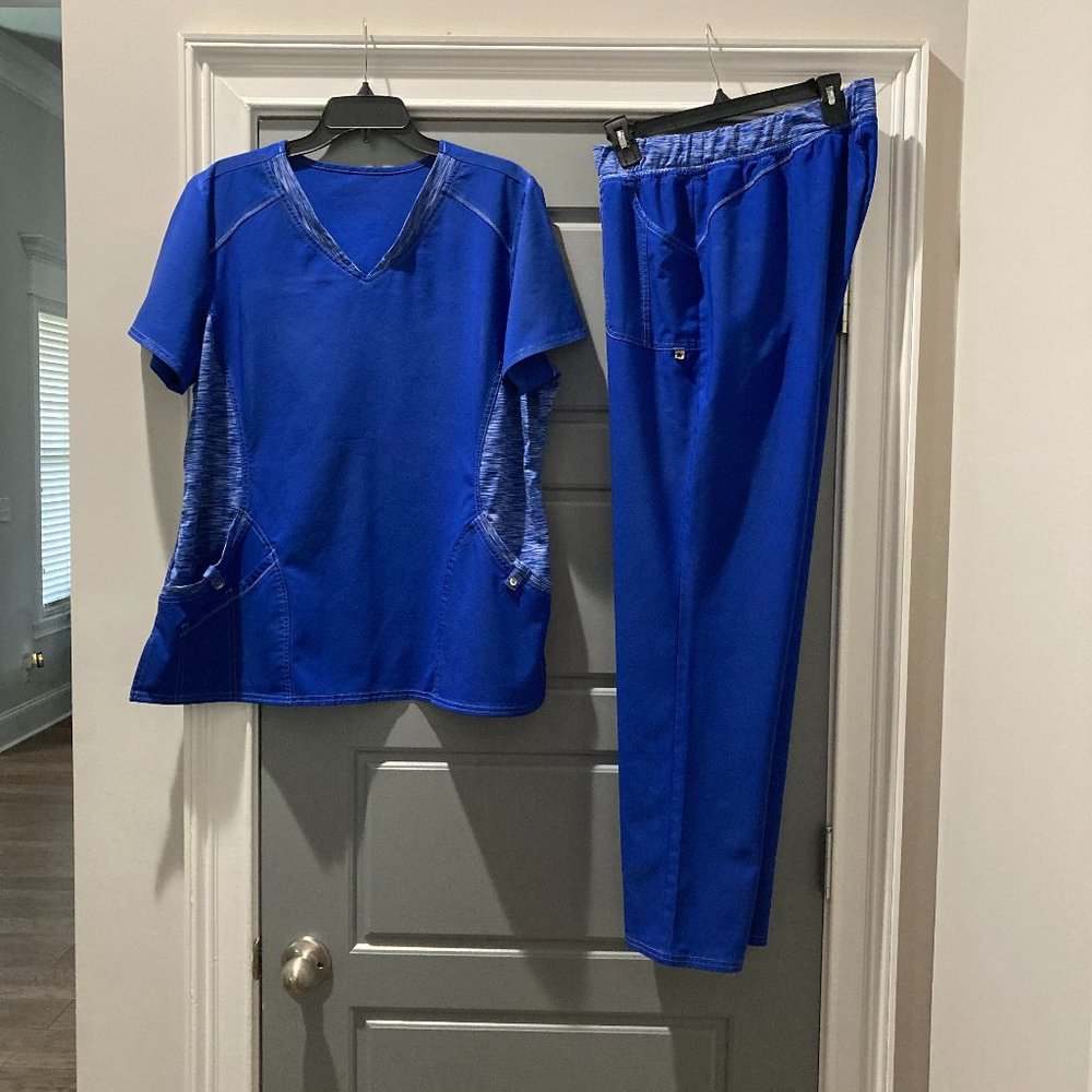 Women Scrubstar Scrub Set: XL Royal Blue Scrub Set Top & Pants w/ Graphic Design